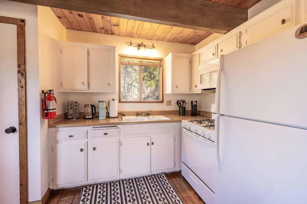 Amazing Cabin - Close To Ski Resort And Village Big Bear Lake Bagian luar foto