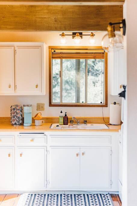 Amazing Cabin - Close To Ski Resort And Village Big Bear Lake Bagian luar foto